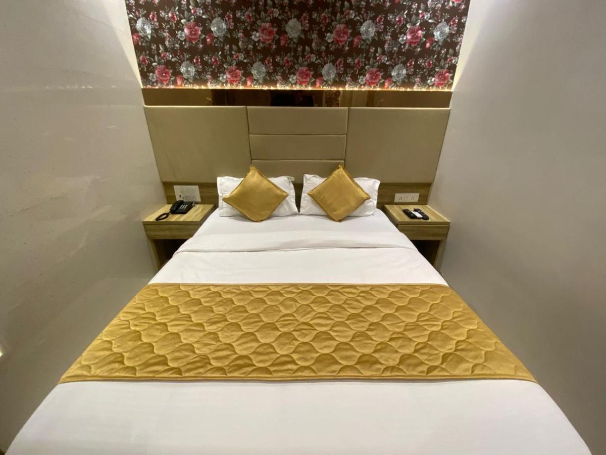 Hotel Bkc Crown - Near Trade Centre, Visa Consulate Mumbai Exteriör bild