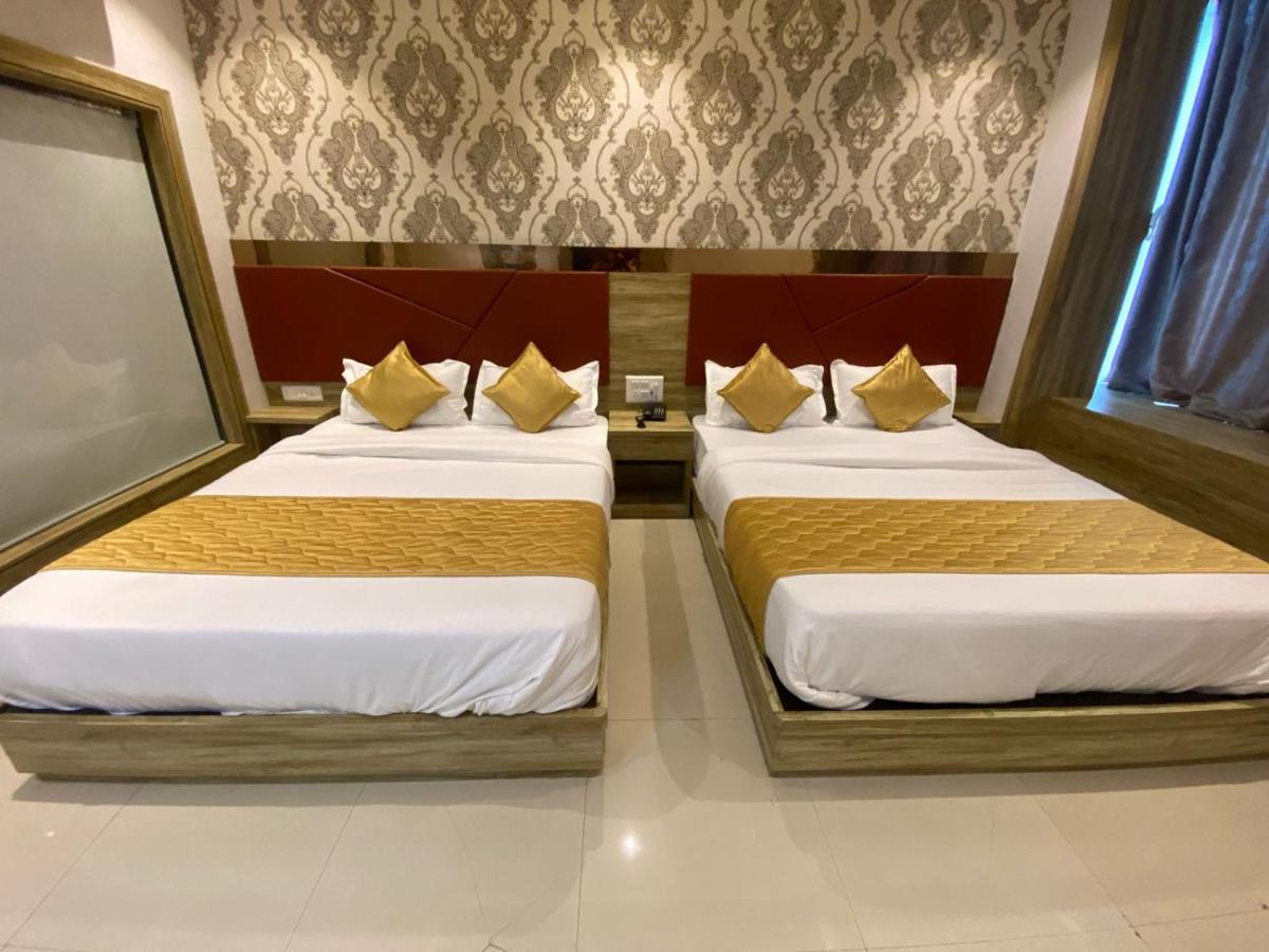 Hotel Bkc Crown - Near Trade Centre, Visa Consulate Mumbai Exteriör bild